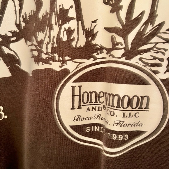 Honeymoon & Co Ariana Grande Hoodie Size XL 🤎 - Picture 8 of 12